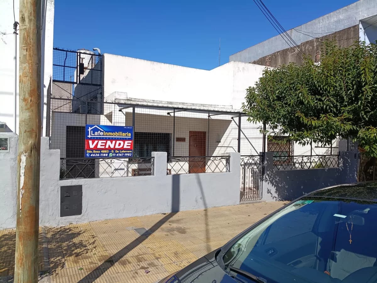 MUY BUENA CASA AL FRENTE Y DEPARTAMENTO AL FONDO